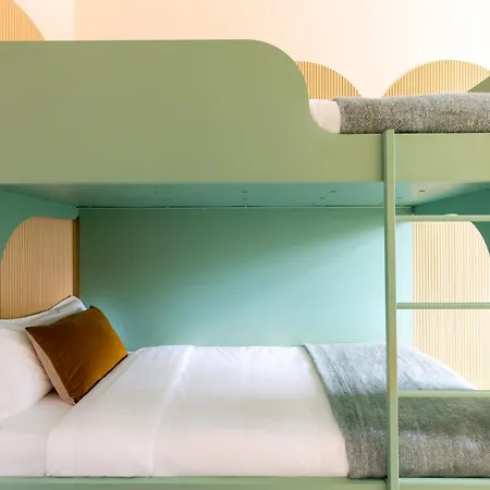 Haws Aparthotel 4*